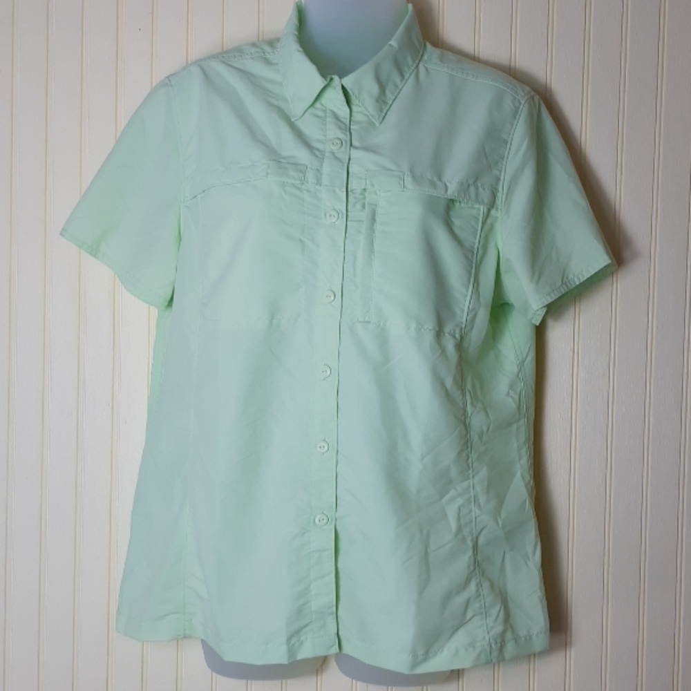 L.L. Bean vented outdoor top